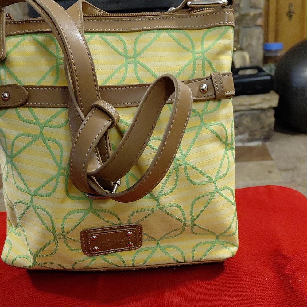 Nine West Tan and Green Patterned Tote